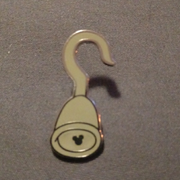 Disney Jewelry - 3/$12 Disney Captain Hook Hidden Mickey Pin